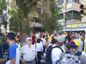 Así está la concentración en Santa Mónica #TomaDeVenezuela (fotos y video)