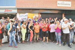 Alcaldía de Valencia ratifica prohibición de buhoneros en casco central