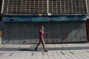 Sesenta por ciento de los comercios ha cerrado en Venezuela en cinco años