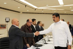 Chúo Torrealba: Fueron 5 horas de debate intenso y crispado