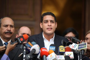 Olivares: El diálogo no solo es político sino para resolver los problemas de Venezuela