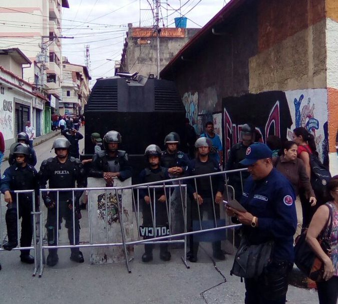 Cerraron paso a manifestación estudiantil en Mérida (Fotos)
