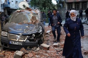 Un muerto y 30 heridos en explosión en ciudad turca de Diyarbakir