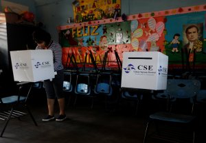 Cierran los colegios electorales en Nicaragua y comienza el escrutinio