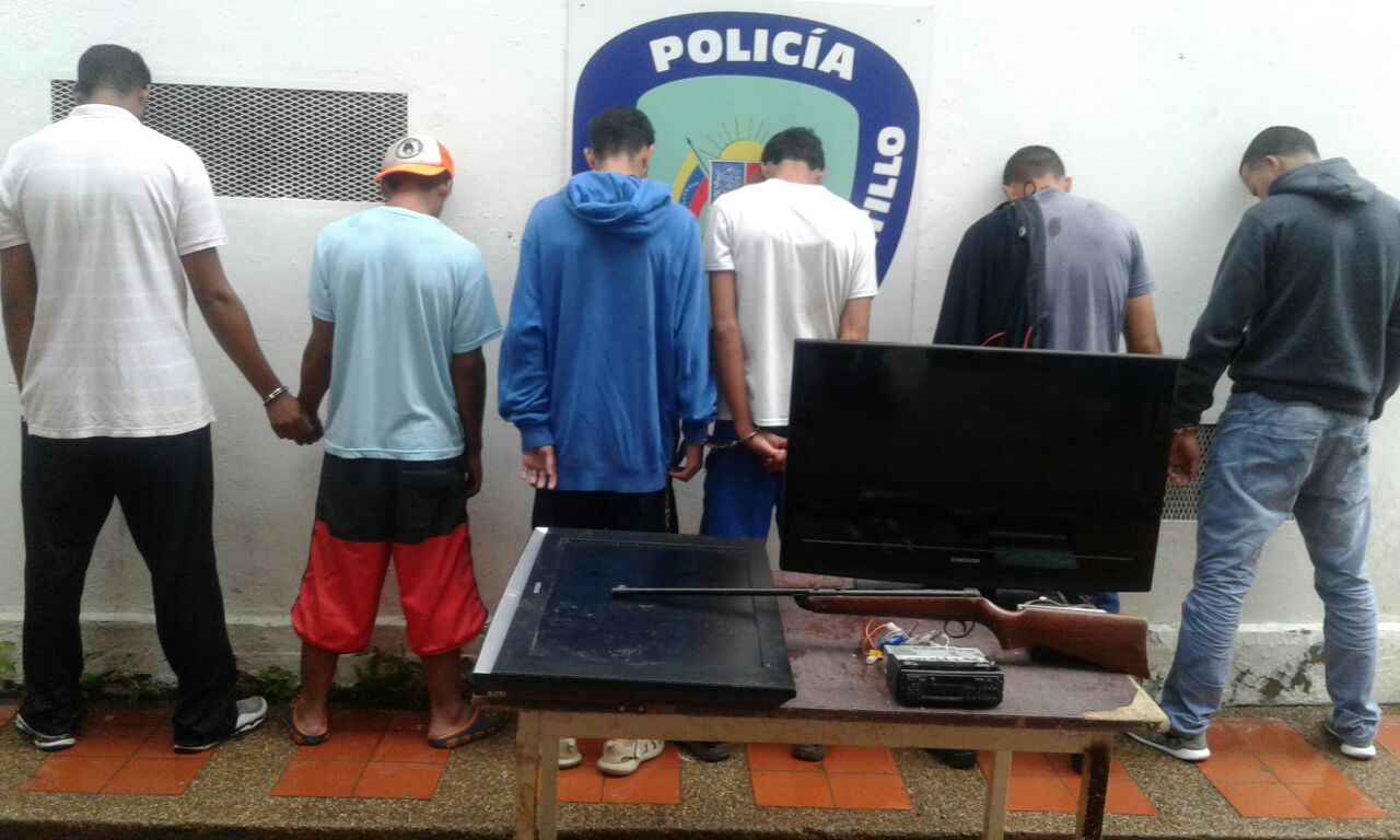 PoliHatillo desmantela banda en La Guairita y captura a 6 delincuentes