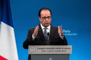 Hollande afirma que desde Europa se debe responder a Trump