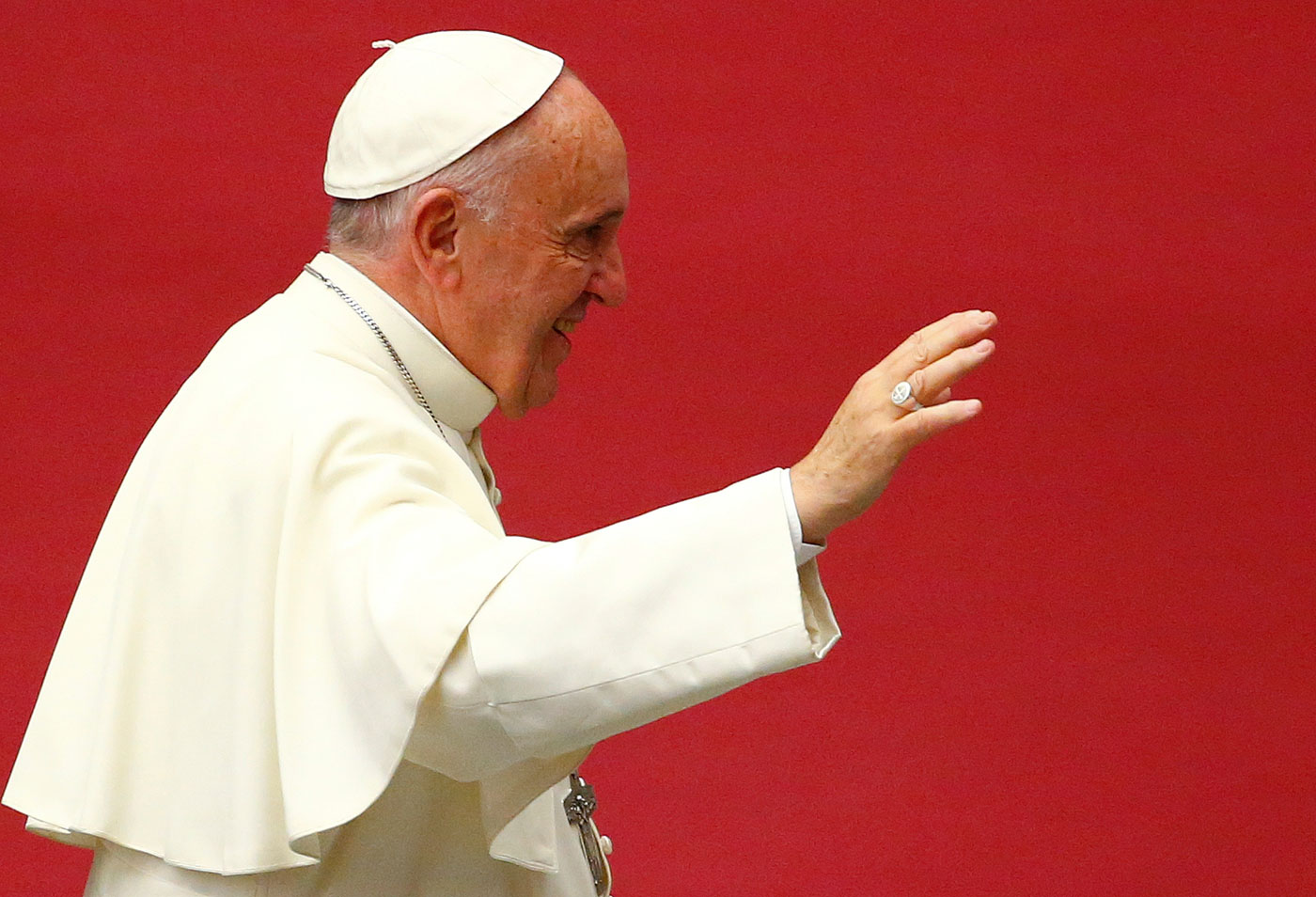 El Papa pide perdón a los pobres al final del Jubileo de la Misericordia