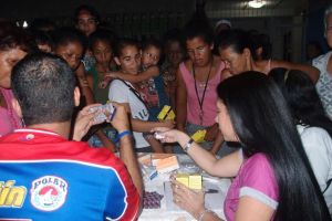 Fundación Manos Para Vargas atiende a más de 300 personas en barrio Aeropuerto