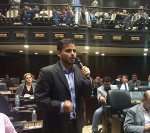 Armando Armas: El juicio político a Nicolás Maduro no ha sido engavetado