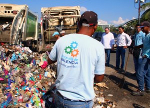 Alcalde Cocchiola intensifica operativo de limpieza al sur de Valencia
