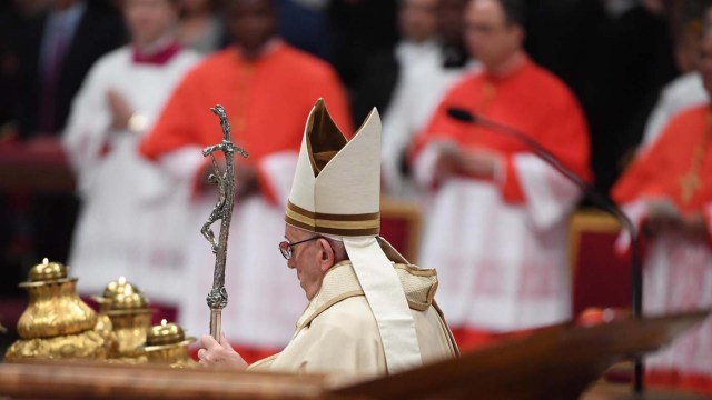 . Vatican City (Vatican City State (holy See)), 19/11/2016.- Pope Francis during the Consistory ceremony in Vatican, 19 November 2016. Pope Francis has named 17 new cardinals, 13 of them under age 80 and thus eligible to vote in a conclave to elect his successor. (Papa) EFE/EPA/MAURIZIO BRAMBATTI