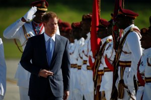 Enrique de Inglaterra llega a Antigua e inicia así visita 14 días por Caribe