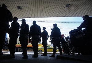 Guerra en las favelas de Río de Janeiro deja 15 muertos en tres días