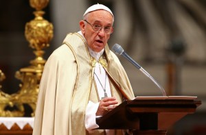 Papa Francisco agradece a quienes ayudan a los inmigrantes