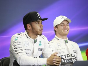 Hamilton y Rosberg se preparan para el decisivo “duelo del desierto” en Abu Dhabi