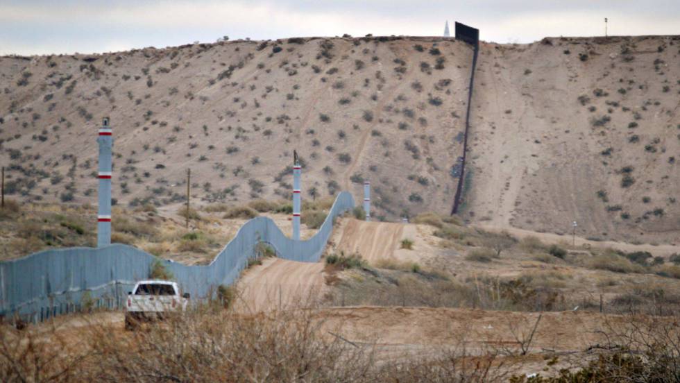 Alcaldes de EEUU instan a construir puentes con México en lugar de muros