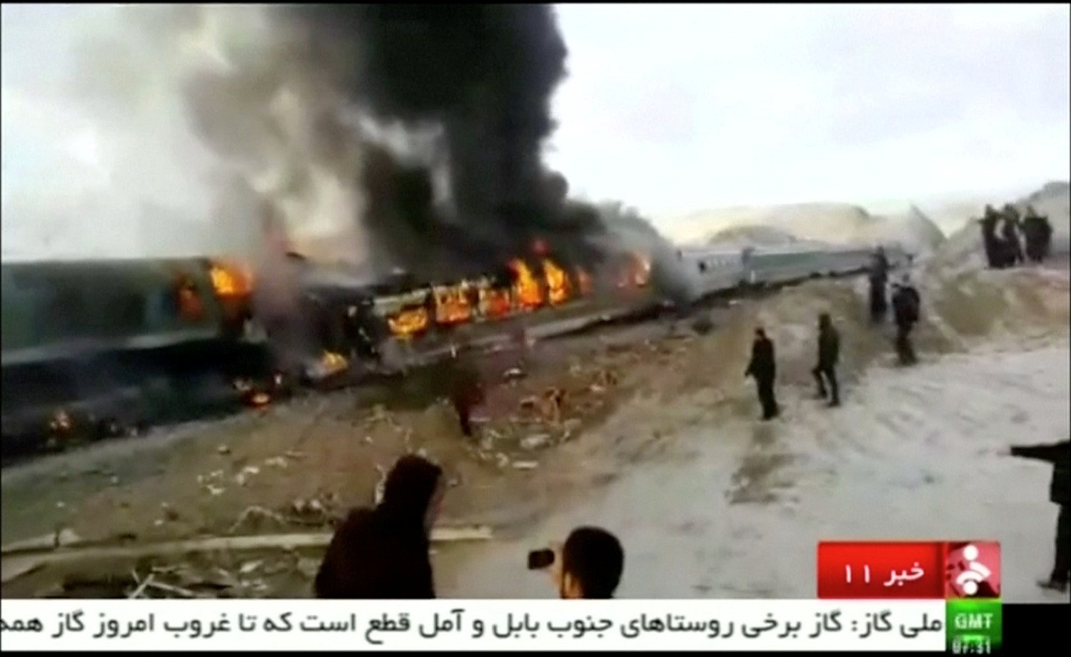 Al menos 40 muertos al chocar dos trenes de pasajeros en Irán