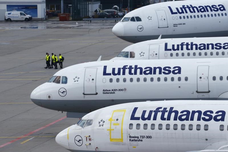Aerolínea Lufthansa deja en tierra 150 aviones a causa del coronavirus