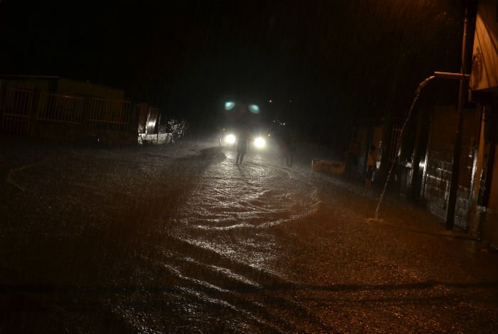 Fuertes lluvias causan inundaciones en Lara