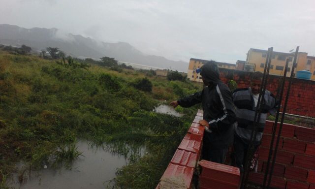 Inundaciones en Los Guayos ocurrieron por falta de limpieza de drenajes (1)