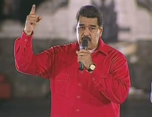 Maduro ordena a chavistas lanzarse a las calles “si la derecha le hace algo”