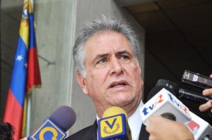 Pablo Aure: La MUD y el Psuv irrespetan a los venezolanos