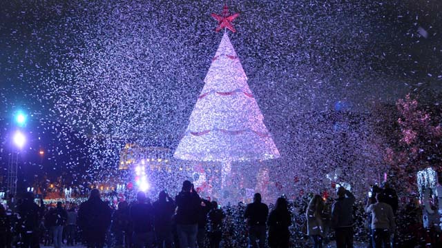 El árbol de navidad de Zgharta, en el Líbano. REUTERS/Omar Ibrahim
