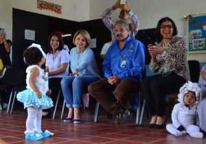 Gestión Cocchiola dotó de material escolar y juguetes a más de 600 niños de Miguel Peña y Rafael Urdaneta