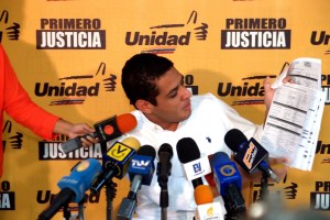 Olivares: Exigimos transparencia al Gobierno en la compra de medicinas
