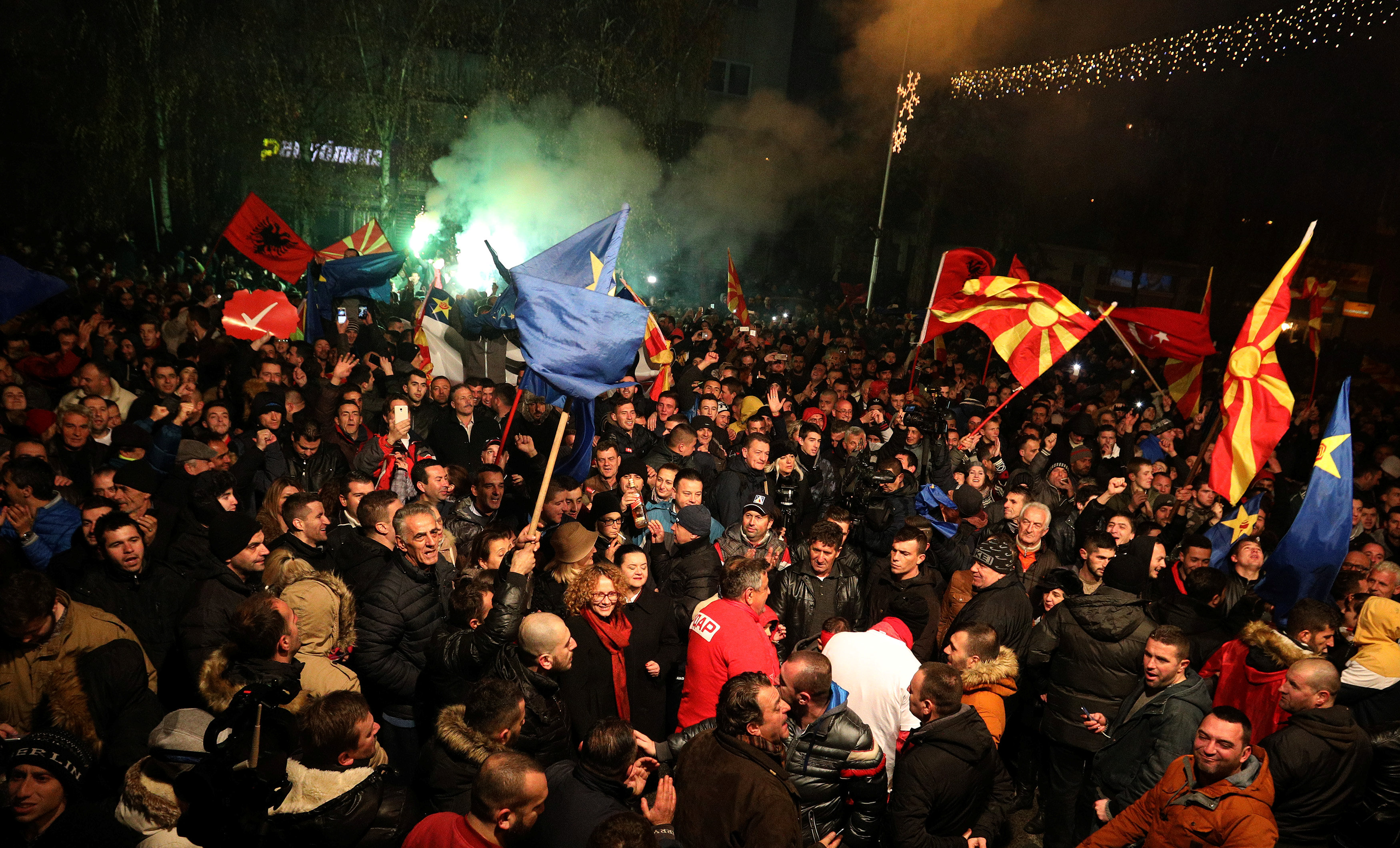 Oposición reivindica su victoria en elecciones de Macedonia