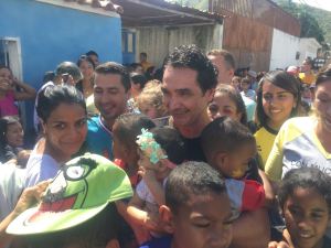 Richard Mardo: Bolívar volvió a morir en el bolsillo de los venezolanos