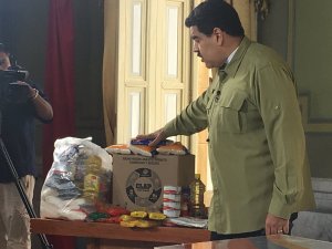 Maduro se pregunta ¿cómo yo puedo vender un Clap con 28 productos a Bs. 12 mil? La Patilla le responde