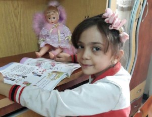 Evacuada de Alepo niña siria que tuiteaba sobre la vida bajo las bombas