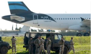 Regresan a Trípoli los pasajeros del avión libio secuestrado en Malta