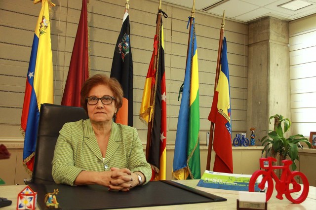 Helen Fernandez, alcaldesa encargada