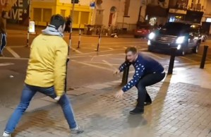 Imitaban a Conor McGregor en la calle y se llevaron tremenda sorpresa (VIDEO)