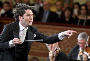 ¡Orgullo! Gustavo Dudamel se alzó como uno de los ganadores en los Grammy 2022