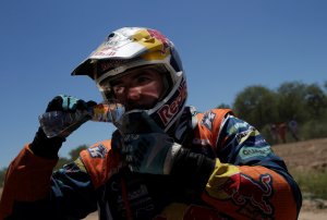 Austriaco Walkner gana cuarta etapa en motos del Dakar, Price se retira
