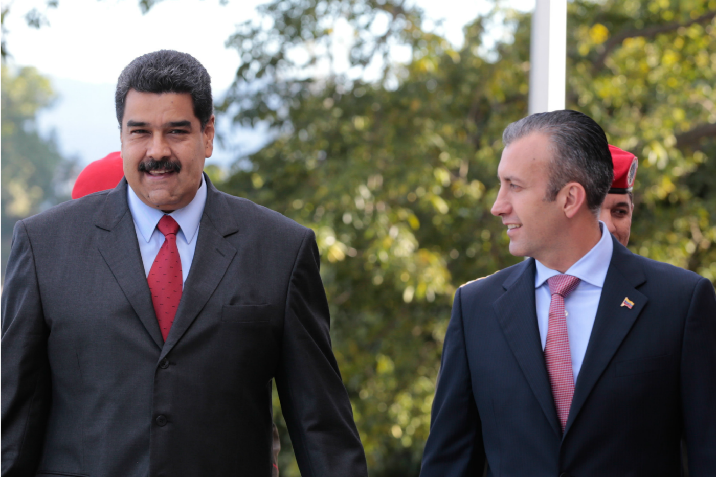 Maduro creó “comando anti golpe” que será presidido por El Aissami