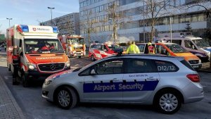 Al menos 15 lesionados en choque de bus en aeropuerto de Alemania
