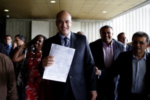 Héctor Rodríguez: Solicitamos al TSj que juzgue el comportamiento de los diputados de la oposición