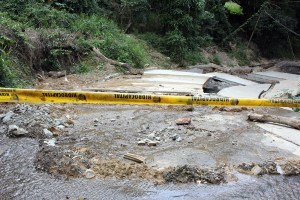 Alcaldía de Baruta exige a Hidrocapital rehabilitar la calle El Acueducto de El Peñón
