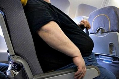 Se desata polémica por los pasajeros gordos en aviones