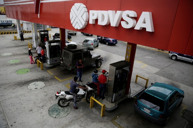 The logo of the Venezuelan state oil company PDVSA is seen at a gas station in Caracas, Venezuela January 12, 2017. Picture taken January 12, 2017. REUTERS/Marco Bello