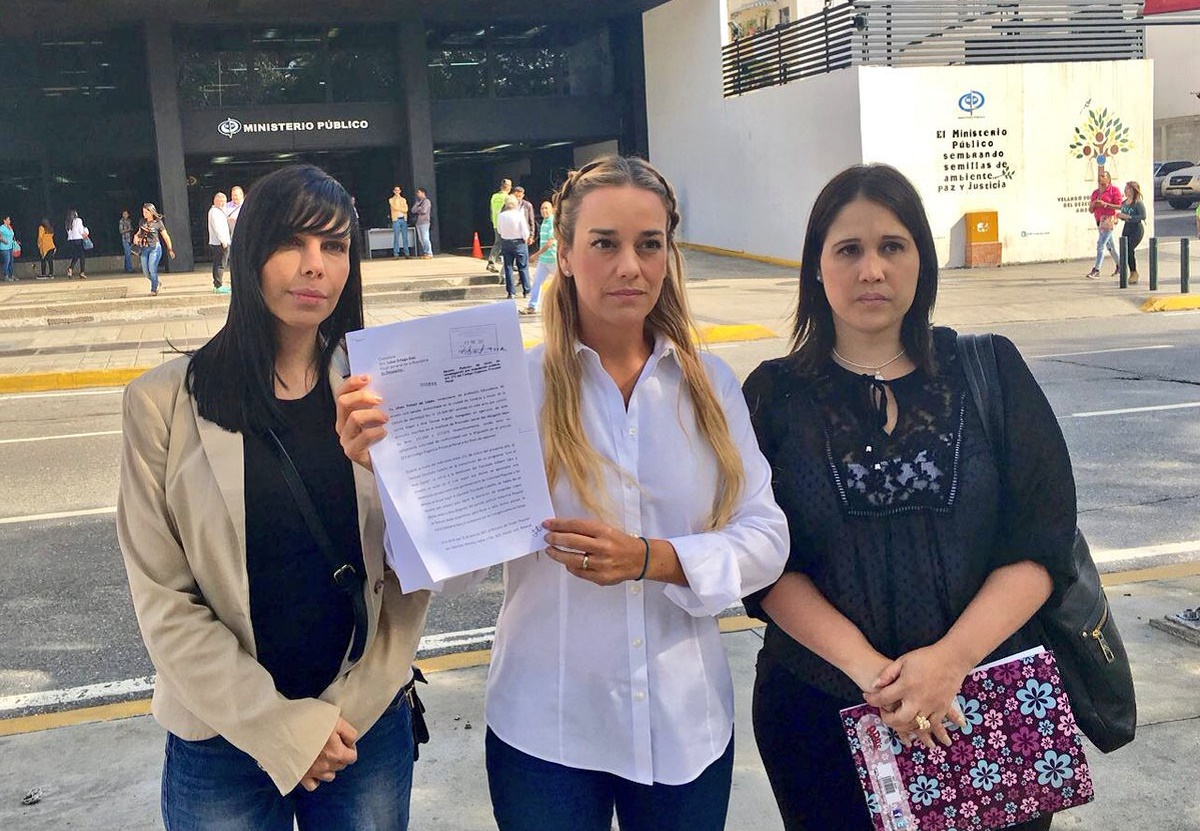 Lilian Tintori acudió al Ministerio Público y denuncia a Néstor Reverol y Diosdado Cabello (Videos)
