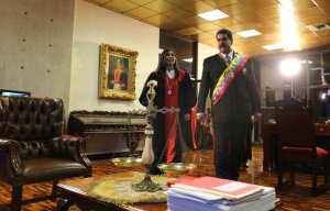 Maduro lamenta no presentar su Memoria y Cuenta ante la AN