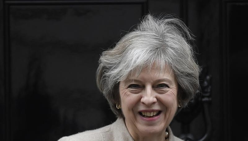 Primera ministra May anunciará salida de Reino Unido de mercado único europeo