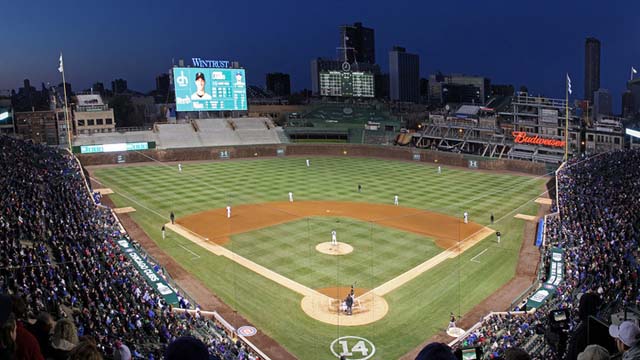 El estadio Wrigley Field en Chicago, EE.UU.: siendo uno de los últimos estadios de béisbol 'de la vieja escuela', este es un lugar para experimentar de cerca la pasión por este deporte.