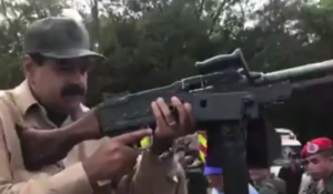 VIDEO: Más peligroso que Nicolás con ametralladora y las “armas secretas” que irán a los barrios