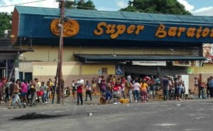 Comerciantes afectados por saqueos  en Ciudad Bolívar recibieron créditos sin liquidez